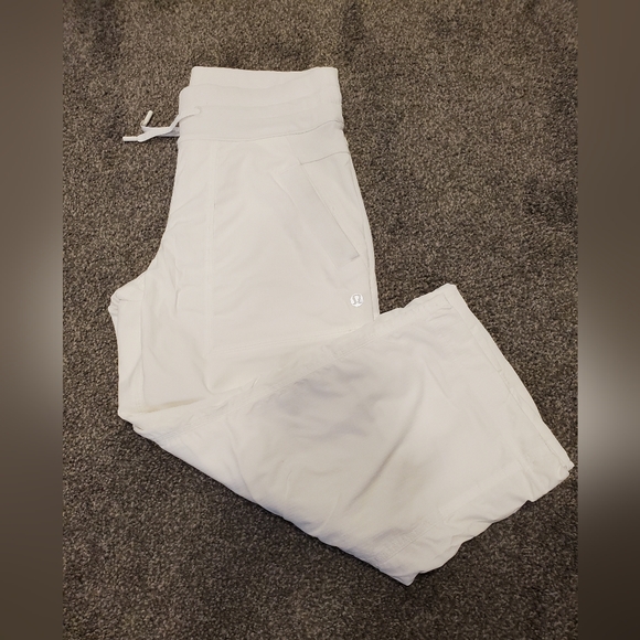 Lululemon Studio Crop Liner - Picture 6 of 8